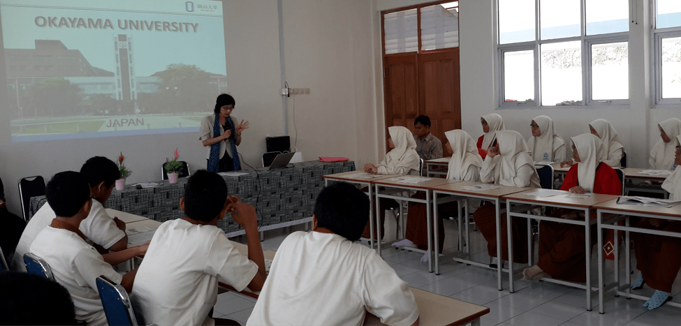 Universitas Okayama Kunjungi SMAIT Nurul Fikri