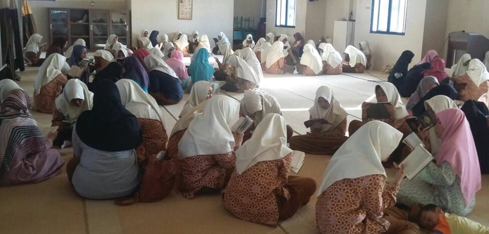 Siswa SMA Ini Siap MEREKAH (Menyambut Sore Penuh Berkah)