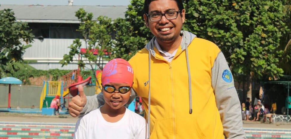 2 Perak dibawa Alya di Porkot V Cabang Renang