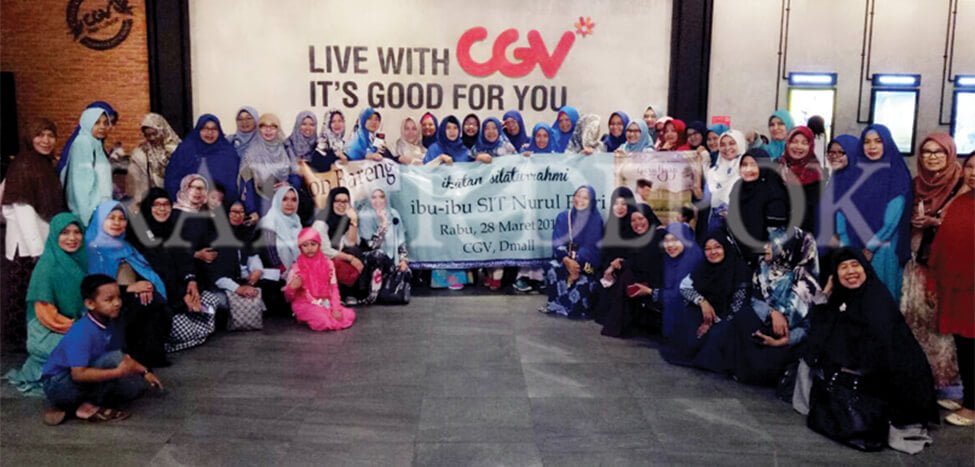 Orang Tua SIT Nurul Fikri Depok Nobar