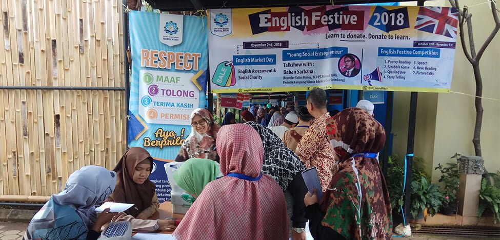 Meriahkan English Festive dengan English Market Day