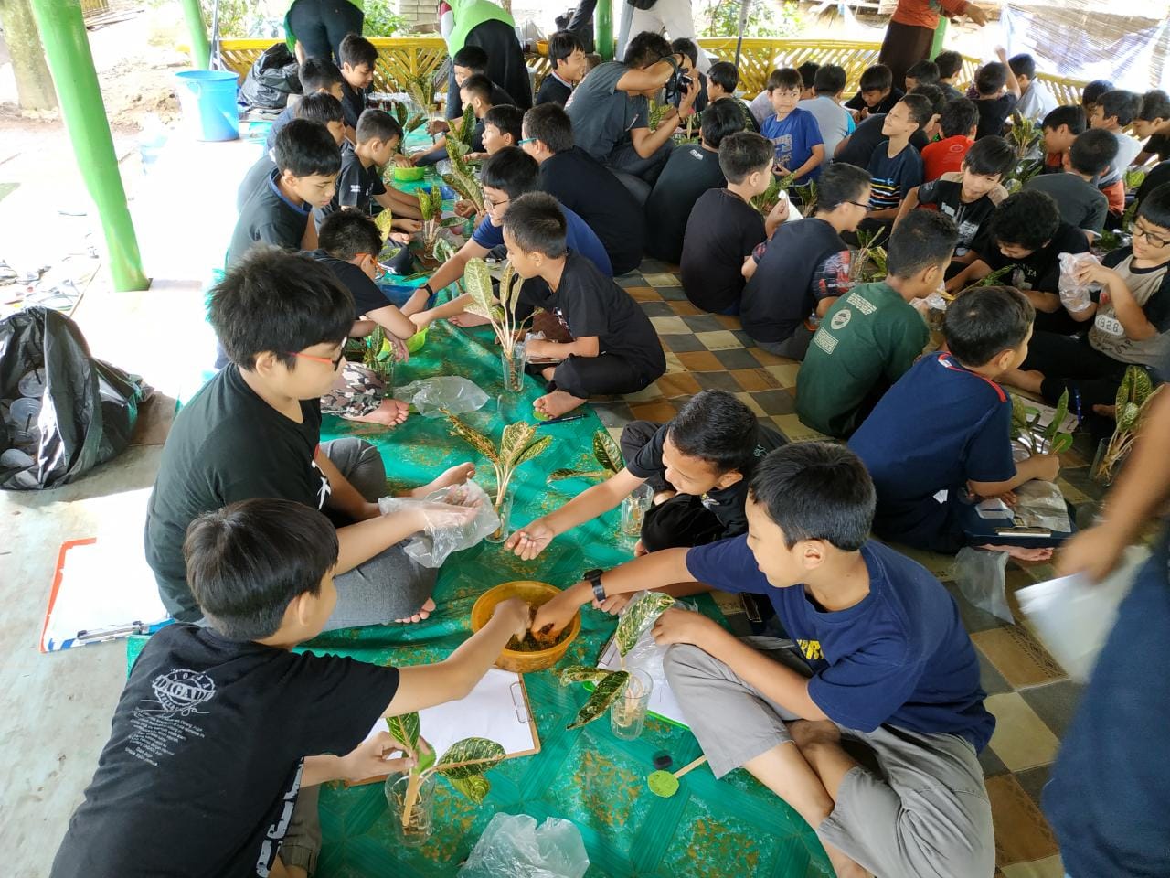 Belajar Ekosistem di Kampung Horta