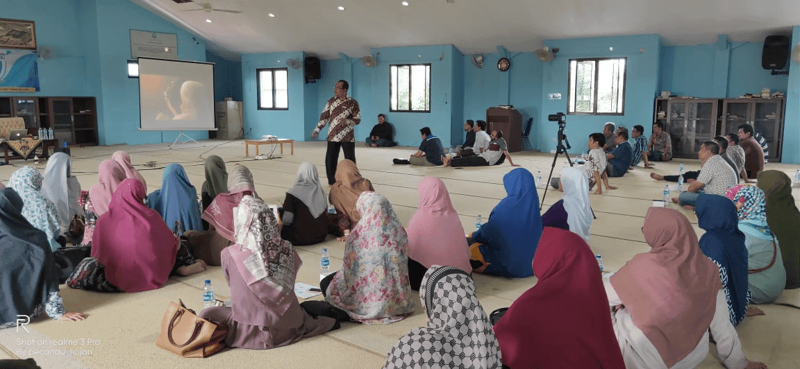 Seminar Parenting, “Menumbuhkan dan Membersamai Resiliensi Buah Hati Menggapai Prestasi”