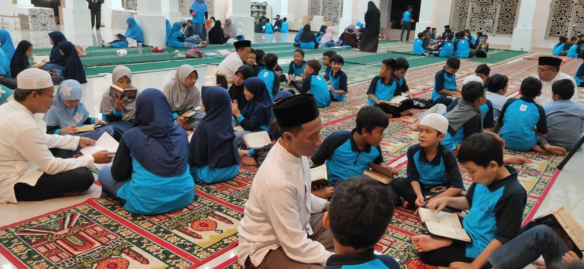 Keseruan Hafal Quran Jelang Wisuda Quran