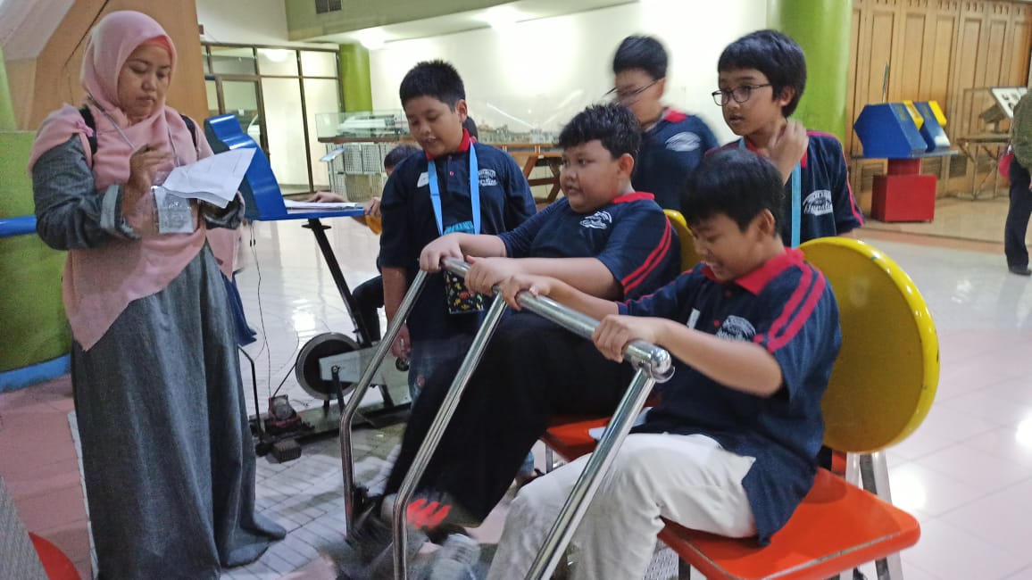 Belajar Gaya dan Gerak di PPIPTEK