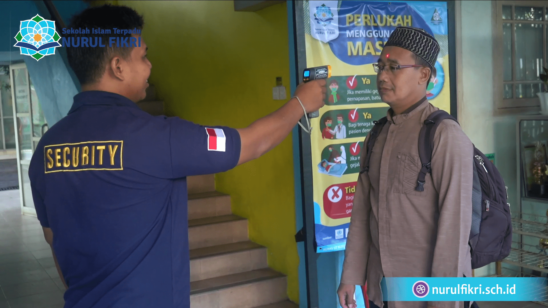 Seluruh Pegawai SIT Nurul Fikri Cek Suhu Tubuh