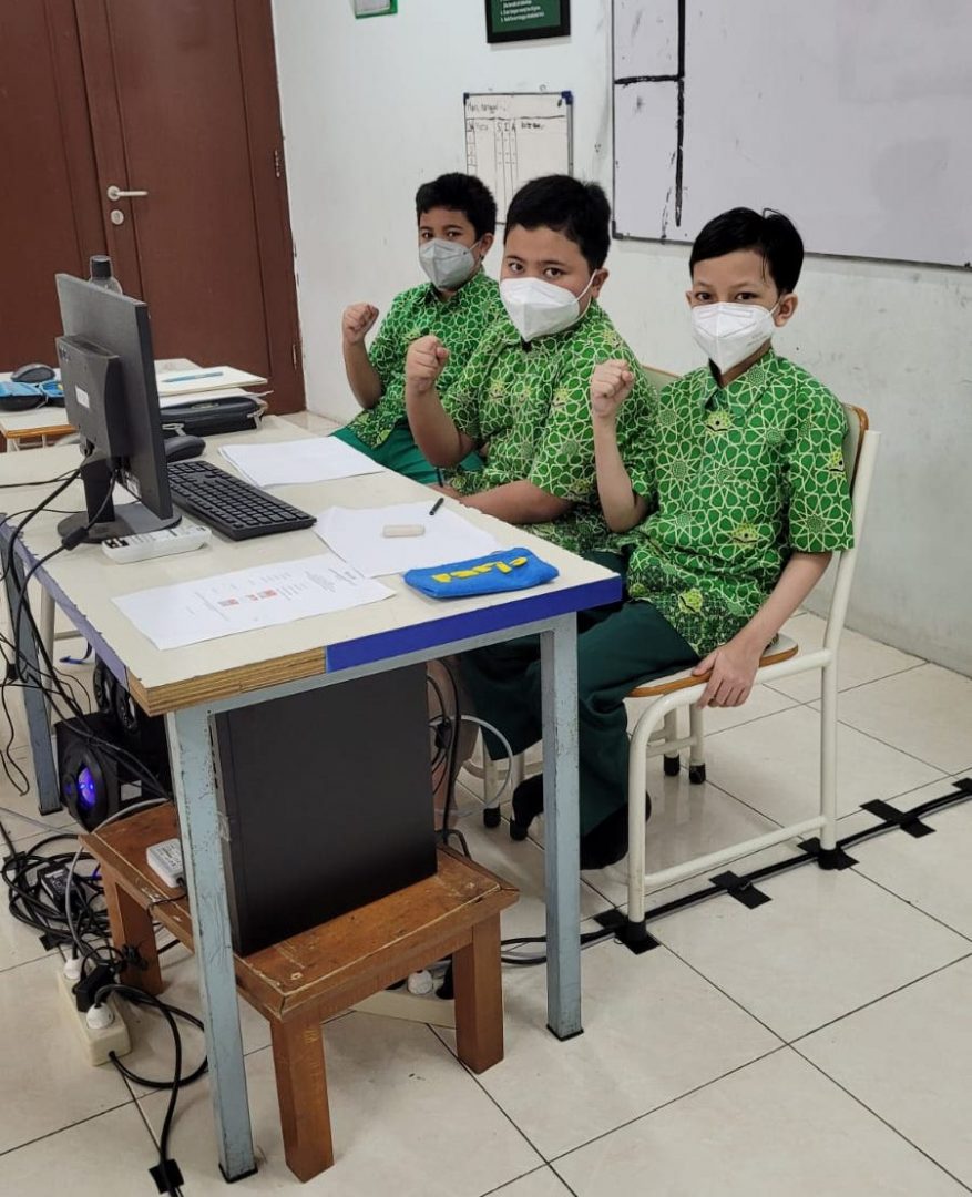 Tim Matematika SDIT Nurul Fikri Raih Peringkat 4 & 5 Lomba Optika 21
