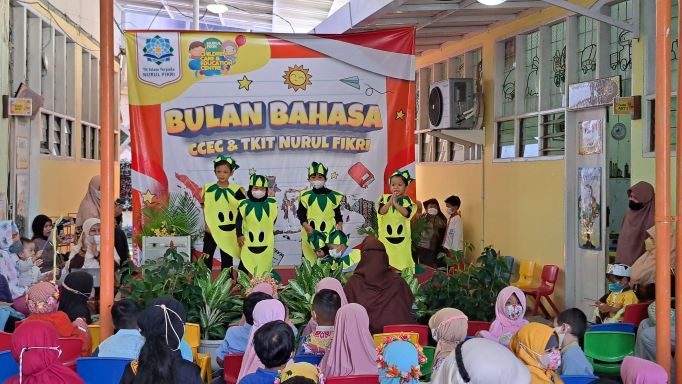 Keseruan Puncak Bulan Bahasa di TKIT Nurul Fikri