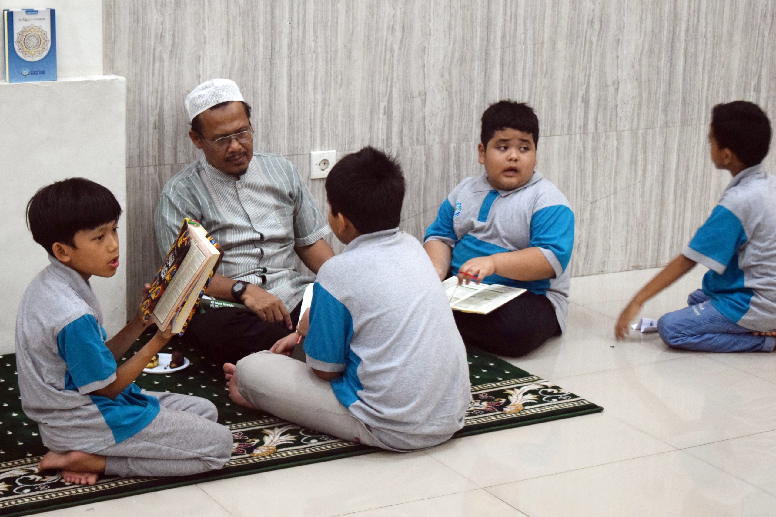 Menjaga Hidayah Sepanjang Hayat