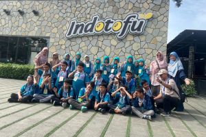 Dari Kedelai Jadi Tahu: Siswa Nurul Fikri Islamic Elementary School Belajar Langsung di Pabrik Indotofu